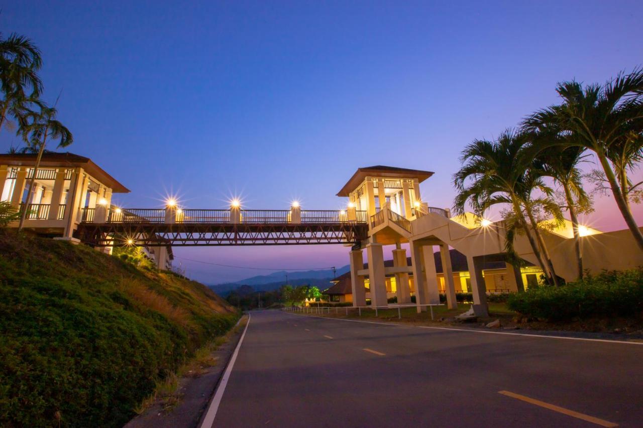Leaves Valley Resort Nong Ya Plong Екстер'єр фото