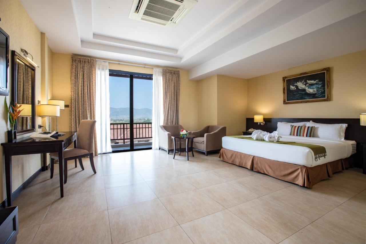 Leaves Valley Resort Nong Ya Plong Екстер'єр фото