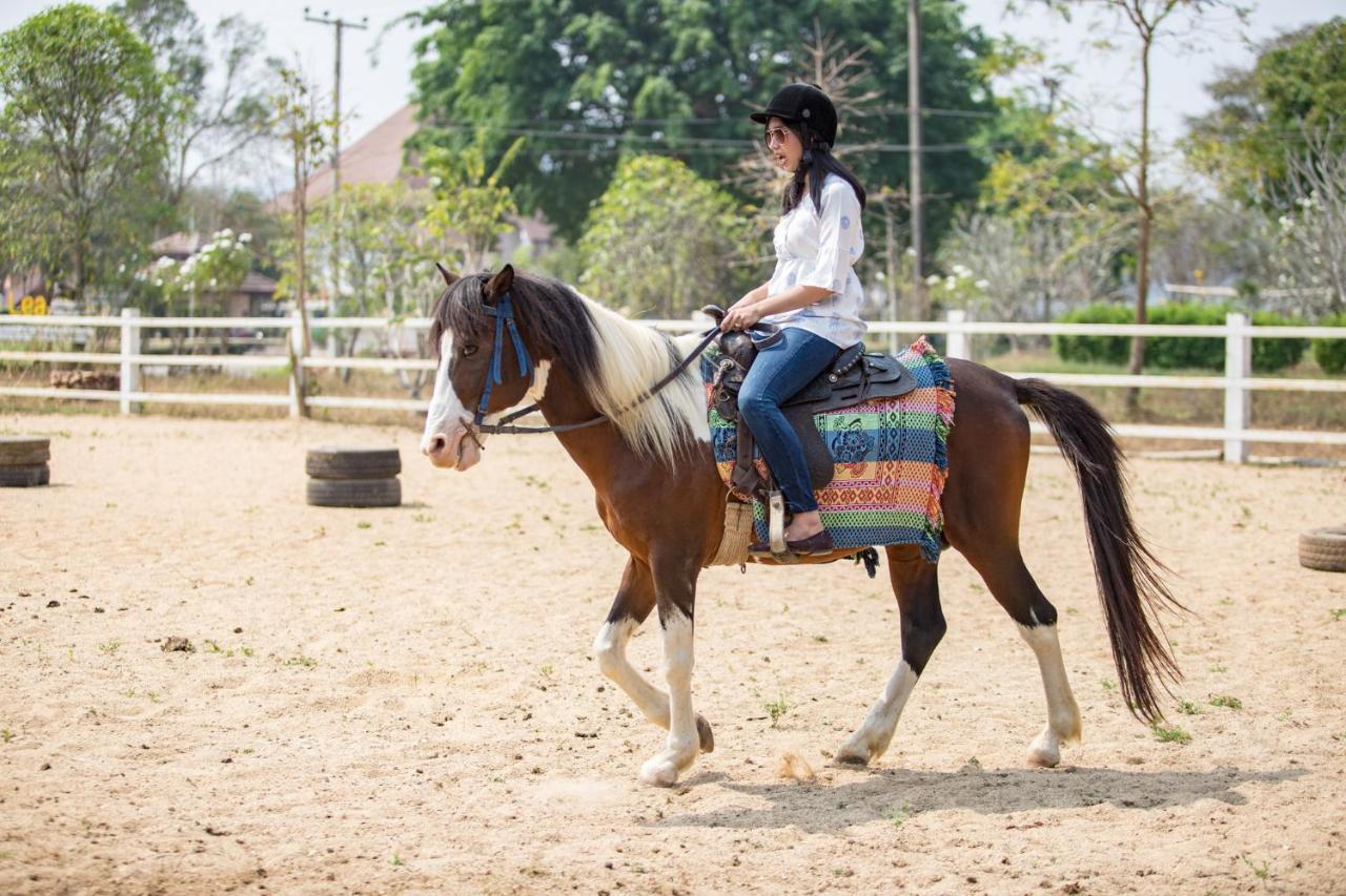 Leaves Valley Resort Nong Ya Plong Екстер'єр фото